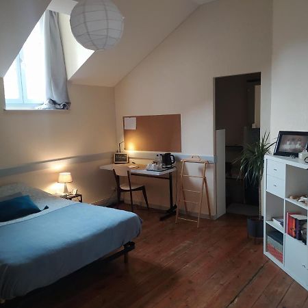 Chambre Dans Appartement De Caractere Dole Exterior photo